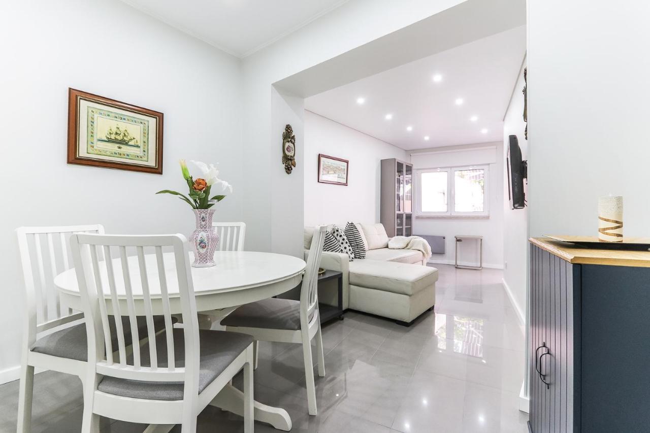 Vita Portucale ! Moscavide Casa Branca W/ Terrace Lisboa Exteriör bild